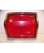 1966 PLYMOUTH FURY WAGON TAILLIGHT LENS &amp; BEZEL LH #2606103 OEM - $1,263.04 MXN
