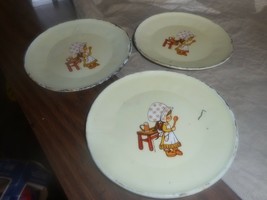 Vintage Metal Pretend Play Dishes Holly Hobbie 11 Piece Marked Made In Hong Kong - $12.59