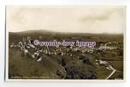 aj0560 - Dorset - General View of Corfe Castle Ruins and it&#39;s Village - Postcard - $2.54