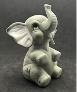 Vintage Beautiful Gilde Porcelain Handmade Elephant Figure 9cm High - $599.85 MXN