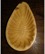 Rare Mid-1800&#39;s Kiln-Fired Antique Small Yellow Ware Aspic Mold YELLOW R... - $87.59