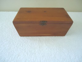 Vintage Large Wooden Cedar ? &quot; Lake Cumberland Ky &quot; Souvenir Trinket Box - £22.28 GBP