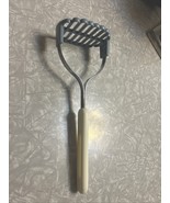Vintage Bonny Masher Potato 10 3/4&quot; Nylon Plastic Blue White USA - $15.42 CAD