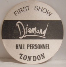 NEIL DIAMOND - VINTAGE ORIGINAL CONCERT TOUR CLOTH BACKSTAGE PASS  *LAST... - $10.00