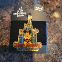 Gold Magic Kingdom Castle Pin Disney NEW Mickey Mouse Cinderellas Castle WDW 105 - £9.57 GBP