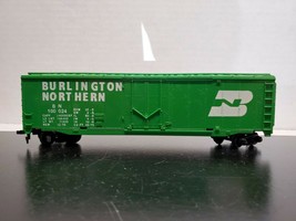 Tyco HO Scale Model Railroad Burlington Northern Freight Car - Made in Hong Kong - £9.42 GBP