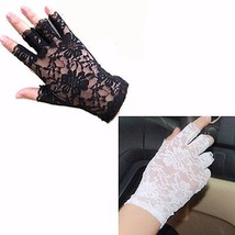 Women Gorgeous Wrist Length Lace Half Finger Gloves Bridal Wedding - £6.36 GBP