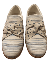 Muk Luks Womens Beige Polka Dot Striped Boardwalk Stepping Out Sneakers Sz 7.5 - £18.03 GBP