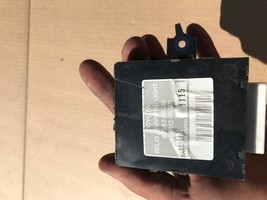 2001-2003 TOYOTA PRIUS RUNNING LIGHT CONTROL MODULE X1464 image 2