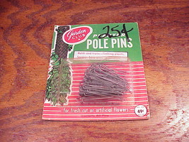 Vintage Pack of Planter Pole Pins, Garden Club Brand, 1 7/8 Inches Long - £4.83 GBP