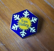 Sun Valley Vintage 1960s Skiing Ski Pin Badge IDAHO Resort Souvenir Trav... - £30.92 GBP