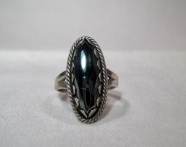 Vintage Navajo Sterling Silver Bell Trading Post Hematite Ring Size 7 3/4 K278 - £50.39 GBP