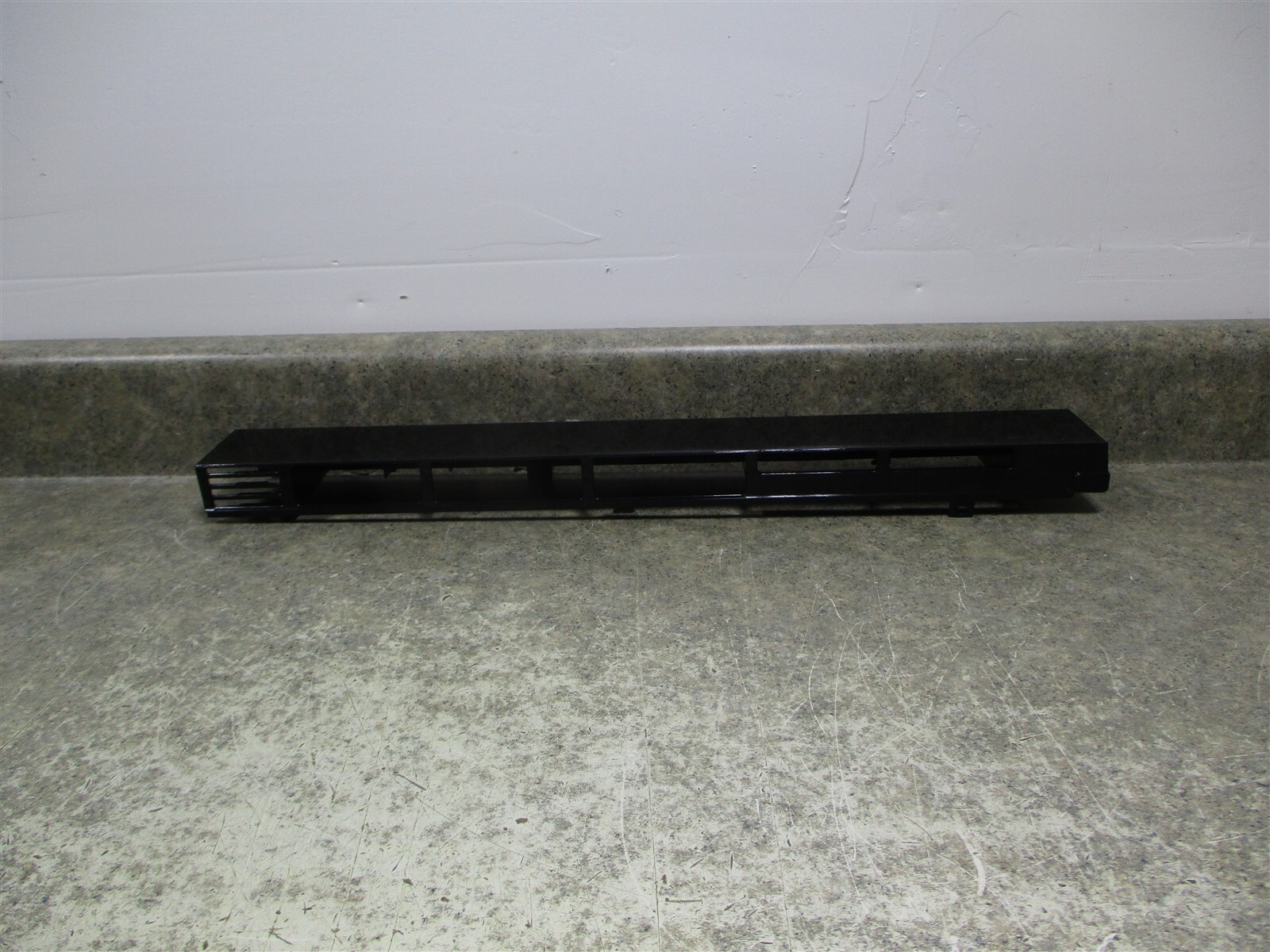 LG MICROWAVE/HOOD VENT GRILLE PART # MDX65460901 - $23.00