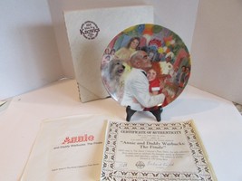 Knowles Collector Plate Annie & Daddy Warbucks The Finale COA 1821A & Box  LotE - $9.85
