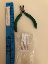 50-076 wire cutters green handle 4.25 length 50076  - $279.66 MXN