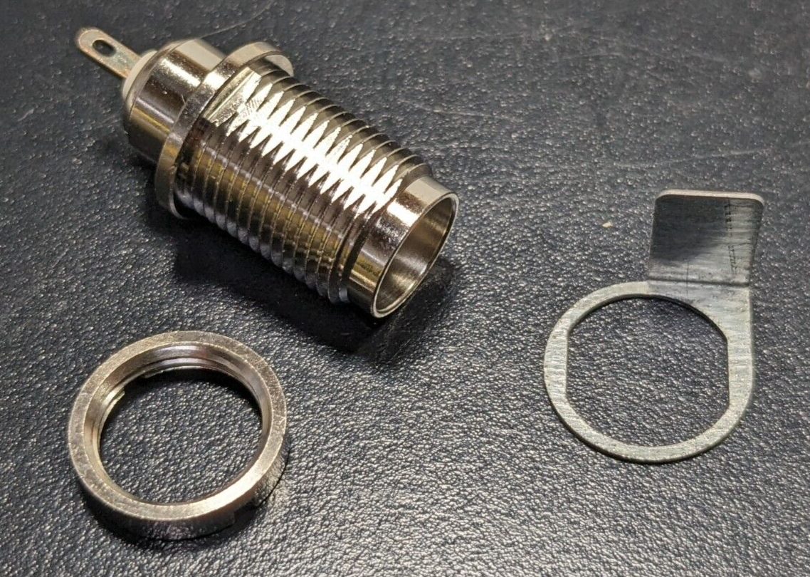 NOS Uniden SPH516 Radio Replacement Antenna Jack Part# BJKY0730001 - $11.87