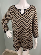 NWT Women&#39;s Cable &amp; Gauge 3/4 Sleeve Black &amp; Tan Chevron Print Sweater S... - $23.75