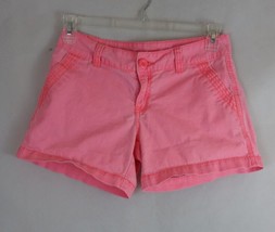 Maurices Women&#39;s Bright Pink Booty Shorts Size 5/6 Inseam 4&quot; - £12.95 GBP