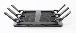 NETGEAR Nighthawk X6S AC3200 Tri-Band Wi-Fi Router R8000 image 2