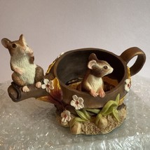 Mice In Kettle Figurine 4901 Chesterton Collectables Mouse Tea Cup England - $14.24