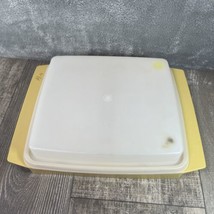 Vintage Tupperware 723-4 Pc Harvest Gold Deviled Egg Container Tray Keeper Lid - £7.43 GBP