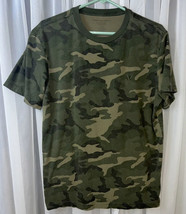 American Eagle T Shirt Mens Med Green Camo Soft Standard Crew Short Sleeve - £10.50 GBP