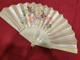 Ivory/Silk/Fan.C.1950 - $61.60 CAD