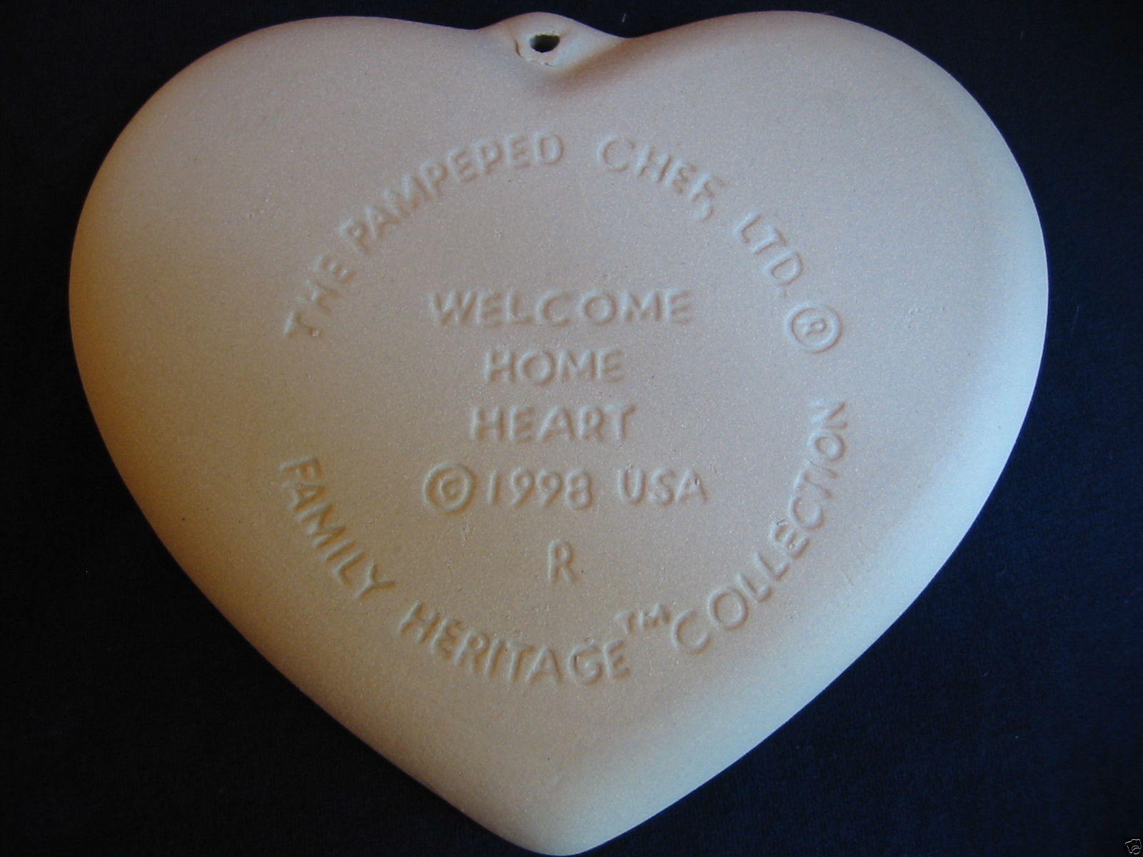 PAMPERED CHEF Welcome Home Heart COOKIE MOLD & Booklet Vtg 1998 Item image 3