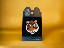 Disney Trading Animal Kingdom Tiger Head Disneyland Attraction Collectib... - $15.87