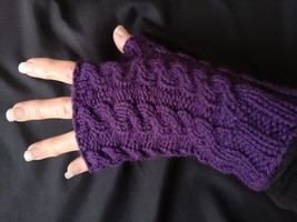 new Purple Handmade Twist Knit Fingerless Gloves Mittens Arm Warmers Glo... - $25.00