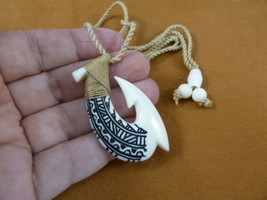 MA-13-A Maori Style Fish Hook Aceh Bovine Bone Etched Pendant Jewelry Necklace - £19.72 GBP