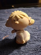 Ceramic 3&quot; Girl Bumpkins Figurine - £7.32 GBP