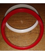 Vintage Lot of 2 Bangle Bracelet 1/8 inch 1 Red 1 White Easter Colors - €3,49 EUR
