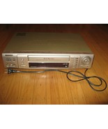 Samsung SV-5000W Worldwide VHS Format VCR - $882.89 CAD