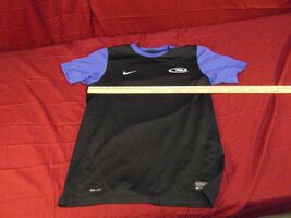 Nike Dri Fit Youth Shirt Size: XL ~ NM 30027 - €10,48 EUR Nike Dri Fit Youth Shirt Size: XL ~ NM 30027 - €10,48 EUR