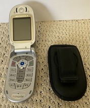 Collectible Motorola Cellular Flip Phone Only - Untested (8/P82/T4) - £15.11 GBP
