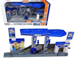 "Gulf" Electronic Gas Station Diorama with Light and Sound and Tanker Truck 1/64 - $1,770.48 MXN