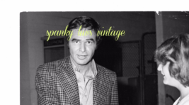 Burt Reynolds 80s Vintage Celebrity Star Photo Black White image - £10.34 GBP