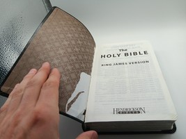 Holy Bible KJV Reference Edition Hendrickson Bibles Red Letter - £7.88 GBP