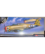 Thunderbolt &#39;Razorback&#39;. Academy 12492 Republic P-47D - $409.58 MXN