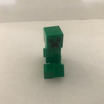 Official Lego Minecraft Creeper Minifigure - $166.65 MXN