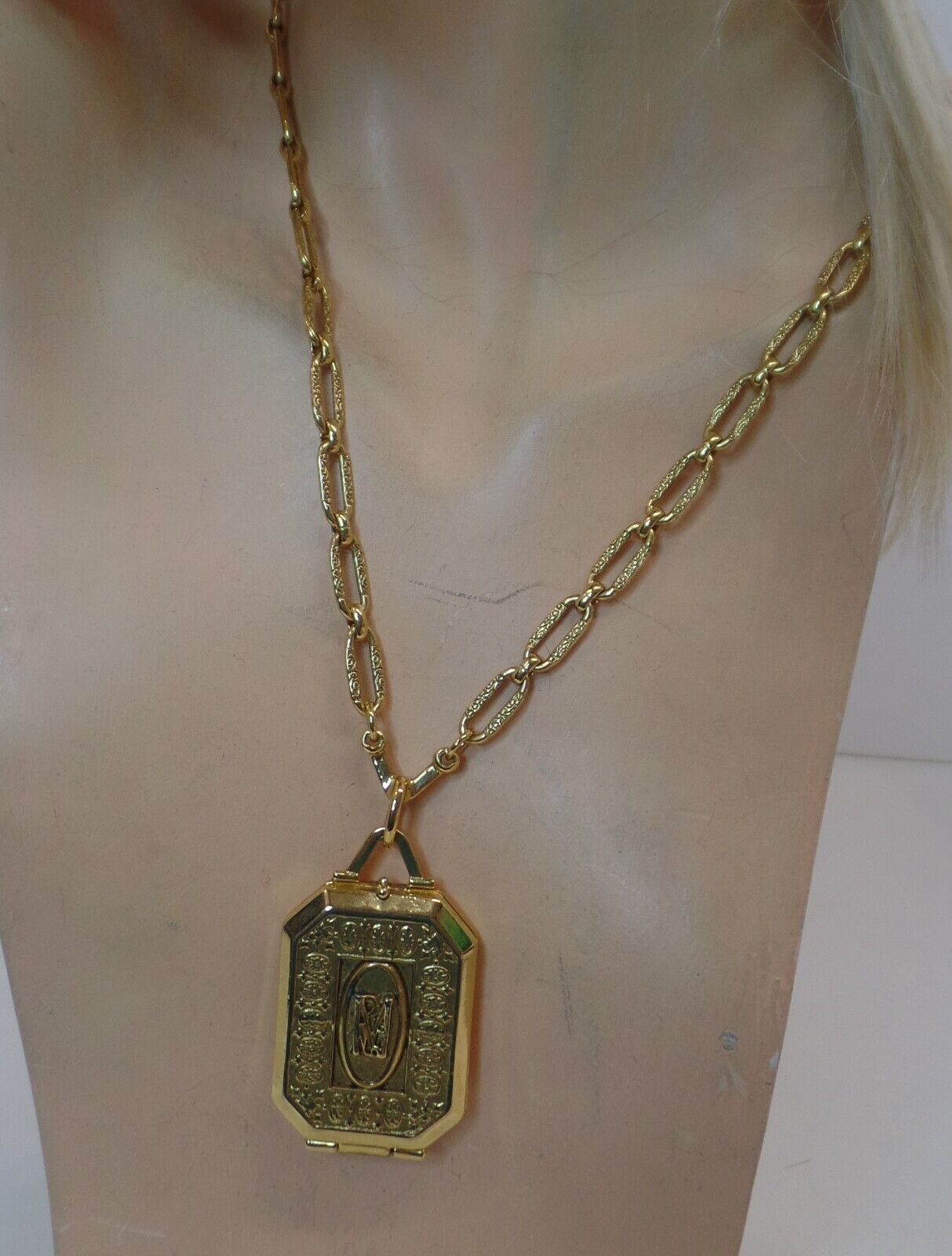 Primary image for Antiquities Couture NWT Goldtone Maria Antoinette Square Locket Adj to 30"