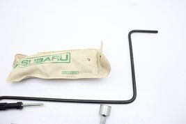 02-07 SUBARU IMPREZA WRX SPARE TIRE TOW HOOK TOOL KIT Q9583 image 4