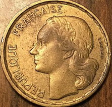 1951 République Française 10 Francs - £1.44 GBP