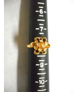 VINTAGE AVON FLOWER w DAZZLING CLEAR RHINESTONES STACK FLARE COCKTAIL RI... - €10,30 EUR VINTAGE AVON FLOWER w DAZZLING CLEAR RHINESTONES STACK FLARE COCKTAIL RI... - €10,30 EUR