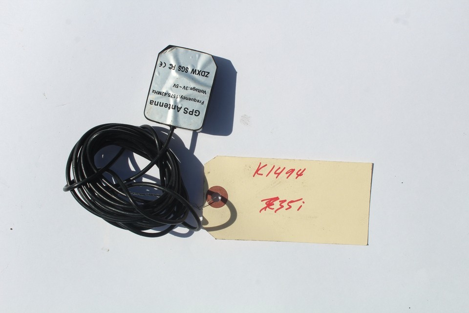 UNIVERSAL GPS NAVIGATION ANTENNA EXTERNAL AMPLIFIER RECEIVER K1494 - $39.59