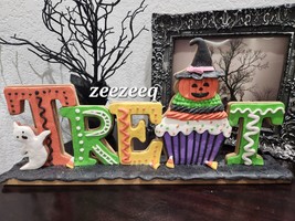 Halloween Cookie Treat Sign Valerie Parr Hill Cupcake Ghost Gingerbread - £55.37 GBP