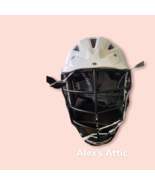 Cascade  Lacrosse Helmet pre-owned - $566.51 MXN