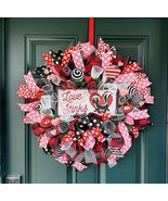 Skunk Wreath, Valentines wreath, Heart wreath, Valentines Day wreath,val... - $2,445.33 MXN