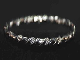 Vintage RETRO Bracelet  Silver Tone Twist Bangle 1980S - $19.75